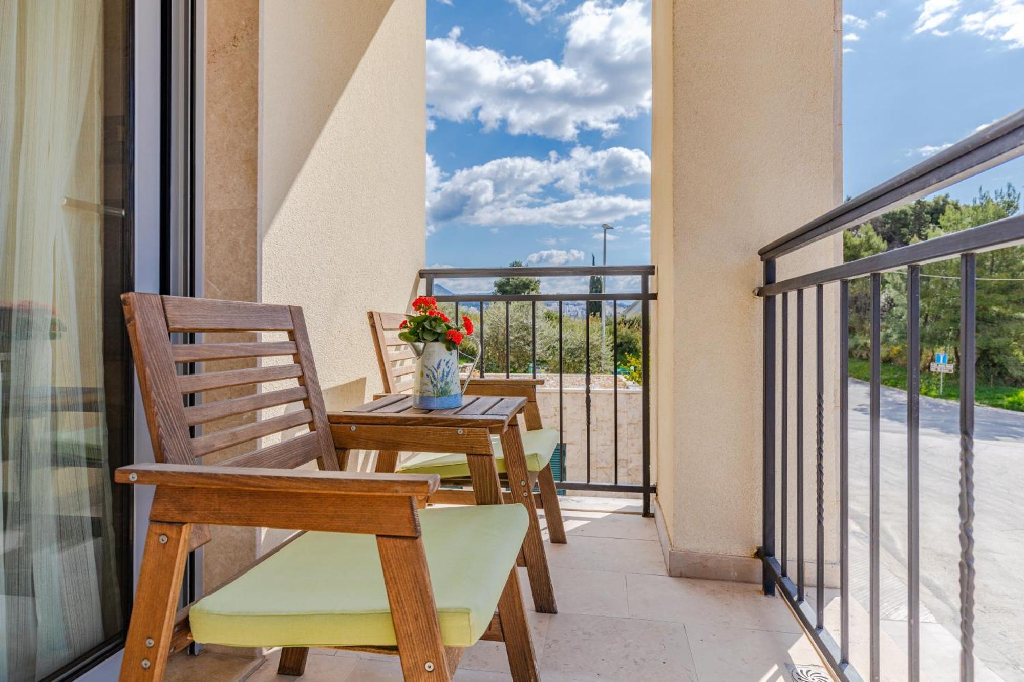 Apart Hotel M S Katunjanin Herceg Novi Exterior foto